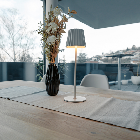 AstraGlow – Tragbare LED-Tischleuchte mit Touch-Dimmer